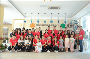 走进福利院，情暖老人心——AG8亚游供应链公益行